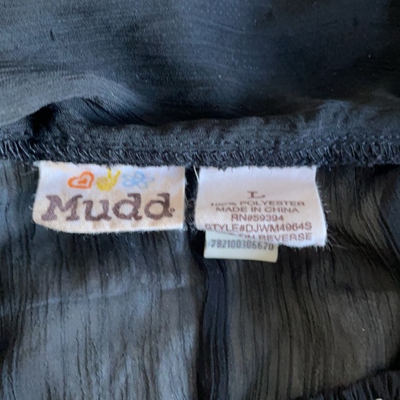 5/$25 Juniors Mudd brand short sleeved sheer blouse - Picture 6 of 6